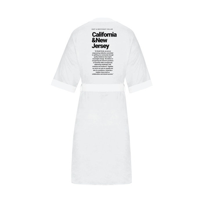 Small Circle Shoulder Robe